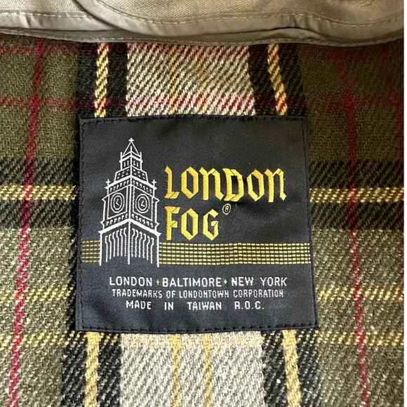 LONDON FOG DOUBLE BREASTED TRENCH COAT VINTAGE KHAKI WOMENS LONG COAT SIZE 14 - Picture 6 of 14